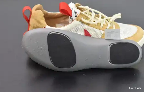 Tom NikeCraft 2.0 Mars Space Shoe Camp Sachs AA2261-100 Yard 0428